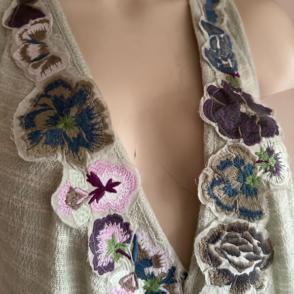 Free people meds embroidered top NWT - Picture 3 of 3